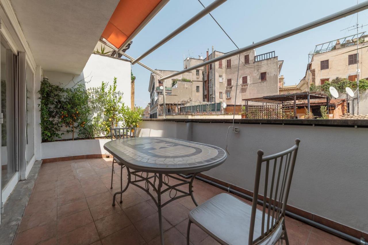 Banchi Vecchi Apartment With Terrace Rome Luaran gambar